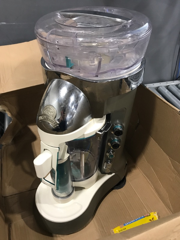 Photo 2 of (Used) Margaritaville Bali Frozen Margaritas, Daiquiris, Coladas & Smoothies Machine with Self-Dispensing Lever and Mixes and Serves Party-Batch Size, 60 oz. Jar One Size