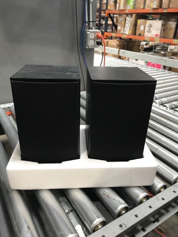 Photo 2 of Polk Audio T15 Bookshelf Speakers Pair Black