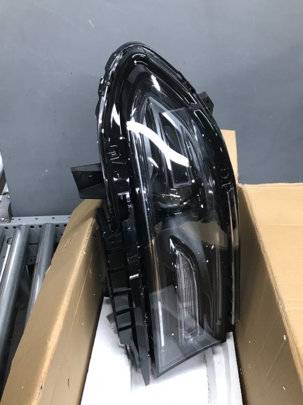Photo 3 of (ONLY 1 LIGHT) VLAND Projector LED Mutlicolor Headlights Assembly for [Dodge Charger 2015-2020] with Dual Beam Lens DRL Head Lamp,YAA-CHR-2033RGB ( Just Fit Factory Halogen Lamps, Not for Xenon / 2021 Charger )