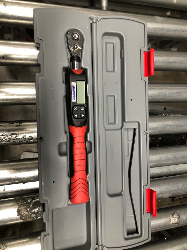 Photo 1 of ACDelco ARM601-3 3/8” (3.7 to 37 ft-lbs.) Digital Torque Wrench with Buzzer and LED Flash Notification