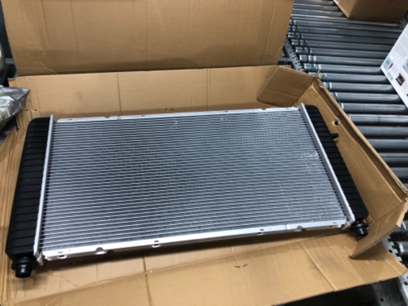 Photo 2 of GM Genuine Parts 21650 Radiator  