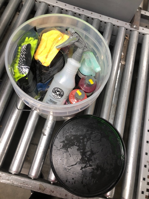 Photo 1 of Chemical Guys HOL121 Best Car Wash Bucket Kit, 11 Items