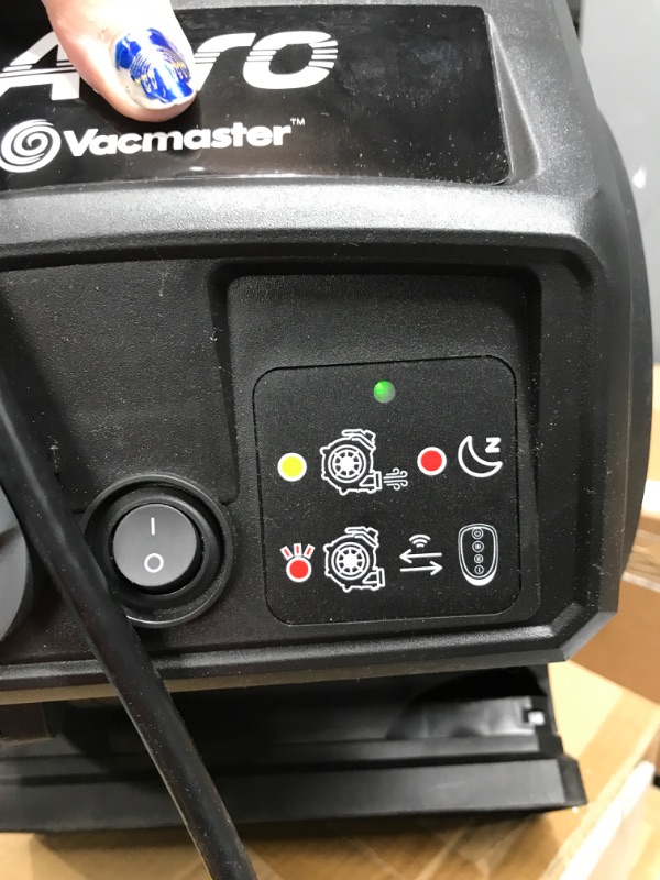 Photo 2 of ***TESTED WORKNG*** Vacmaster AM201R Portable Air Mover with Remote Control Remote Type