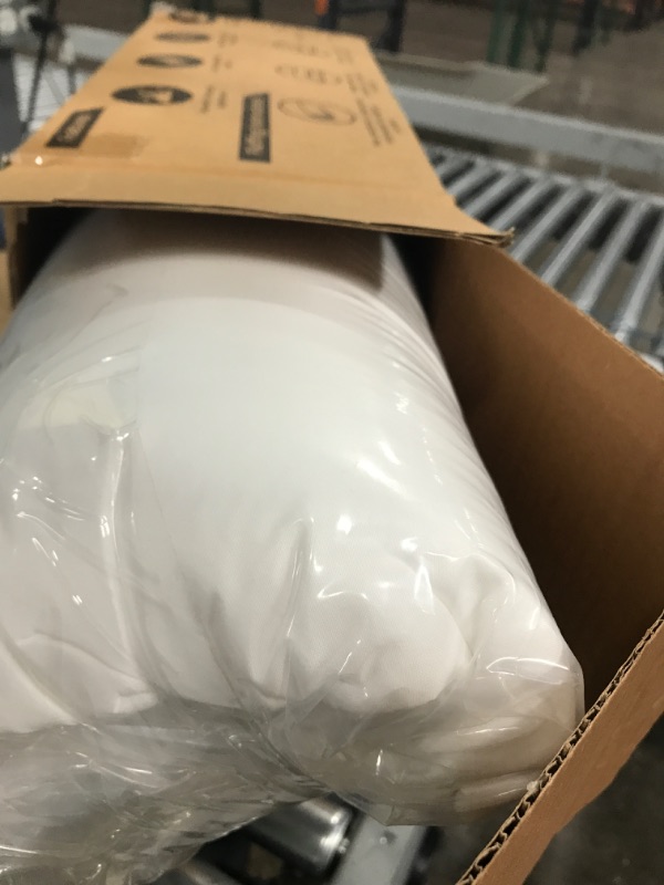 Photo 2 of ***TWIN***

Utopia Bedding Down Alternative Comforter (Twin, White) - All Season Comforter - Plush Siliconized Fiberfill Duvet Insert - Box Stitched