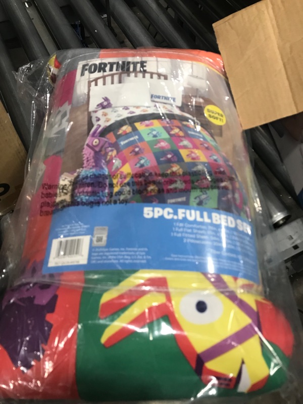 Photo 2 of ***FULL SIZE***
Jay Franco Fortnite Llama Warhol 5 Piece Full Bed Set - Includes Reversible Comforter & Sheet Set Bedding - Super Soft Fade Resistant Microfiber (Official Fortnite Product)