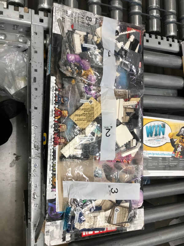 Photo 2 of LEGO Marvel Avengers: Endgame Final Battle 76192 Collectible Building Kit; Battle Scene at The Avengers’ Compound; New 2021 (527 Pieces) Standard Packaging