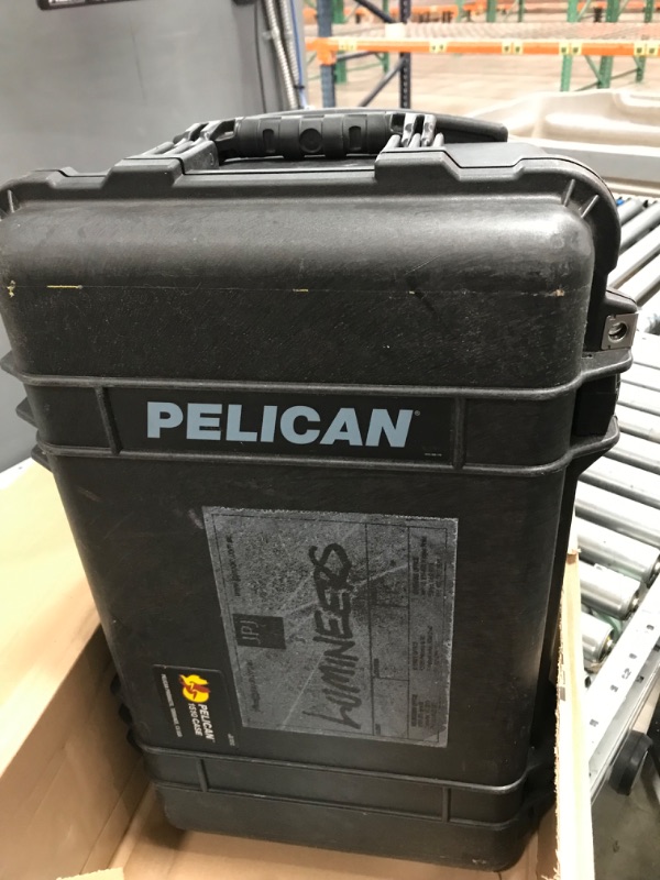 Photo 2 of Pelican 1510 Case With Padded Dividers (Black)