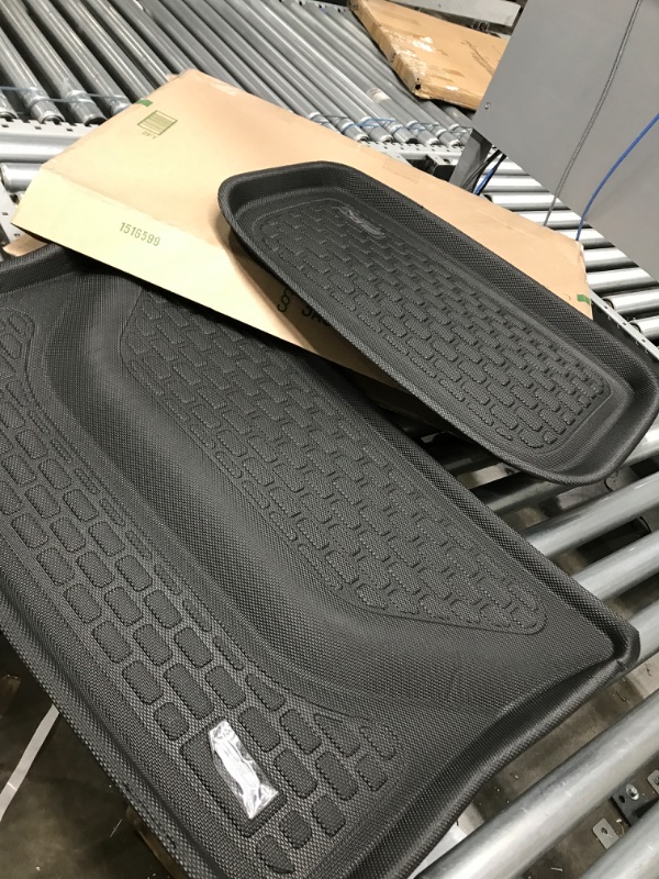 Photo 2 of missing parts 
damaged 

3D MAXpider Custom Fit Kagu Cargo Liner (Black) for 2020-2022 Tesla Model Y - Cargo Liner Black Rear