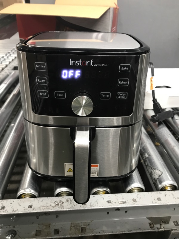 Photo 2 of *Tested-Powers on* Instant Pot 4-Qt. Vortex Plus Air Fryer - Silver