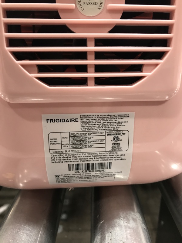 Photo 2 of *Tested-Powers on* FRIGIDAIRE EFMIS462-PINK 12 Can Retro Mini Portable Personal Fridge/Cooler for Home, Office or Dorm, Pink PINK Cooler