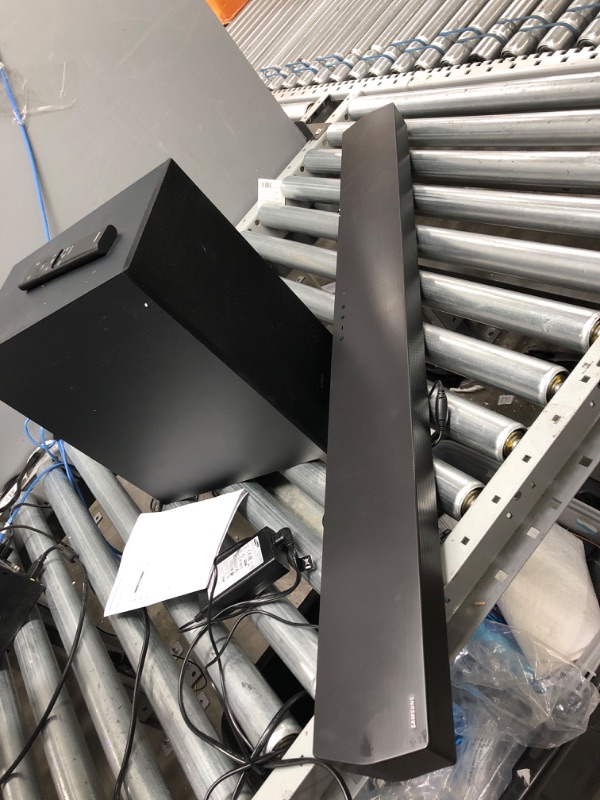 Photo 2 of SAMSUNG HW-B650 3.1ch Soundbar w/Dolby 5.1 DTS Virtual:X, Bass Boosted, Built-in Center Speaker, Bluetooth Multi Connection, Voice Enhance & Night Mode, Subwoofer Included, 2022
