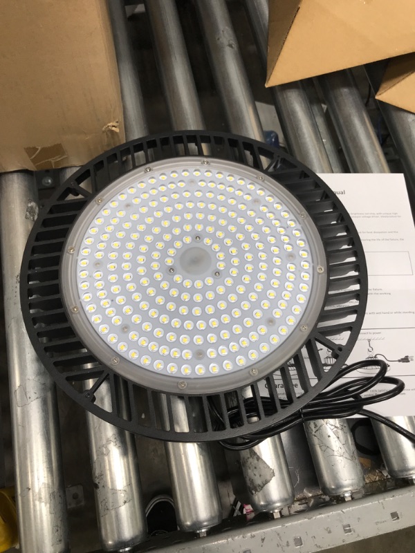 Photo 3 of 240W High Bay LED Light, 33600lm (Eqv.1000W HID/HPS) 100-277V UFO LED High Bay Light for Shop, Garage, Barn, Workshop, Warehouse Commercial Lighting Grade UFO Light 5000K IP65-ETL Listed 6 Pack (tested)