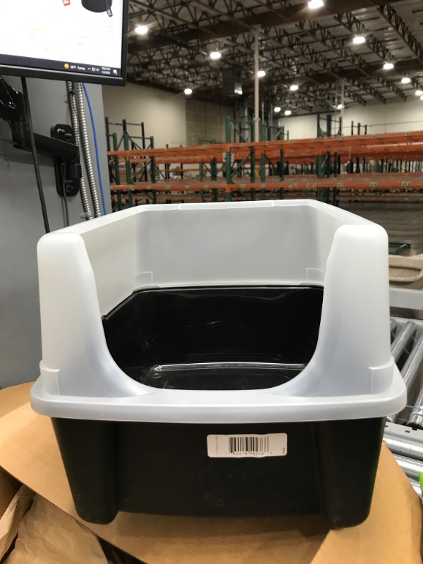 Photo 2 of ***** Missing Scoop****
IRIS USA Cat Litter Box, High Sided and Enclosed Kitty Litter Box with Scoop Open Top - Black