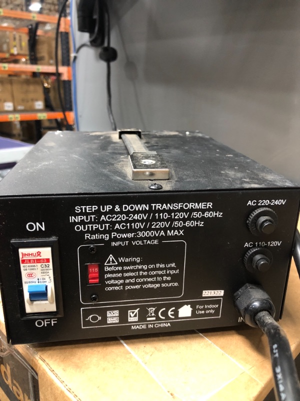 Photo 3 of used 
tested: turns on , unable to test 
ELC T-3000 3000-Watt Voltage Converter Transformer - Step Up/Down - 110V/220V - Circuit Breaker Protection [3-Years Warranty], black 3000 Watts