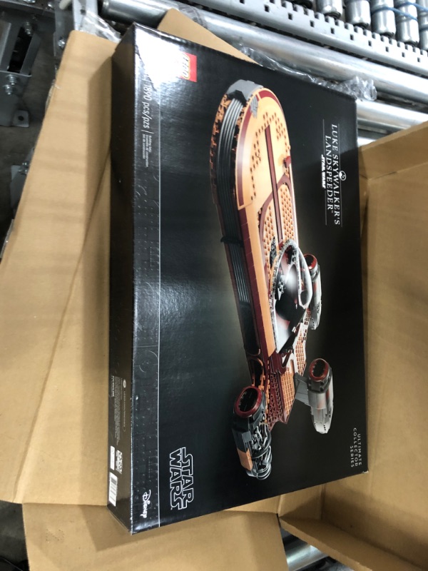 Photo 2 of LEGO Star Wars Luke Skywalker’s Landspeeder 75341 Collectible Building Display Set for Adult Fans of Star Wars (1,890 Pieces) FrustrationFree Packaging