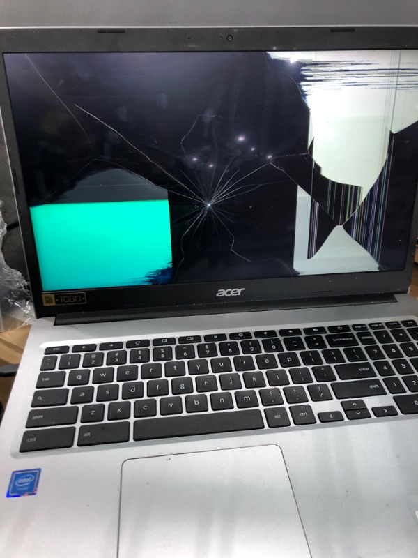 Photo 1 of PARTS ONLY!!!!! BROKEN SCREEN!!!! Acer 15.6-inch Chromebook, Full HD IPS Touchscreen Display, Intel Celeron N4020, 4GB LPDDR4, 64GB eMMC, Gigabit WiFi, Bluetooth 5.0, Chrome OS, CB315-3HT-C5D3