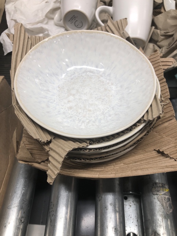 Photo 5 of (See photo for damage) Stone lain Romy Stoneware Dinnerware Set, 16-Piece Service for 4, White 16-Piece Service for 4 White