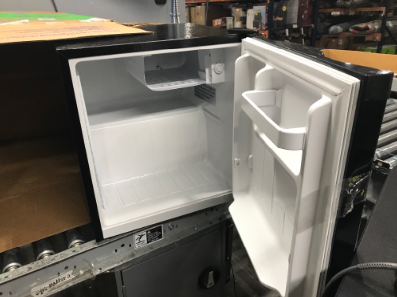 Photo 1 of ****HAS  STRONG OIL ODOR******
Frigidaire 1.6 Cu Ft Single Door Mini Fridge, Black
