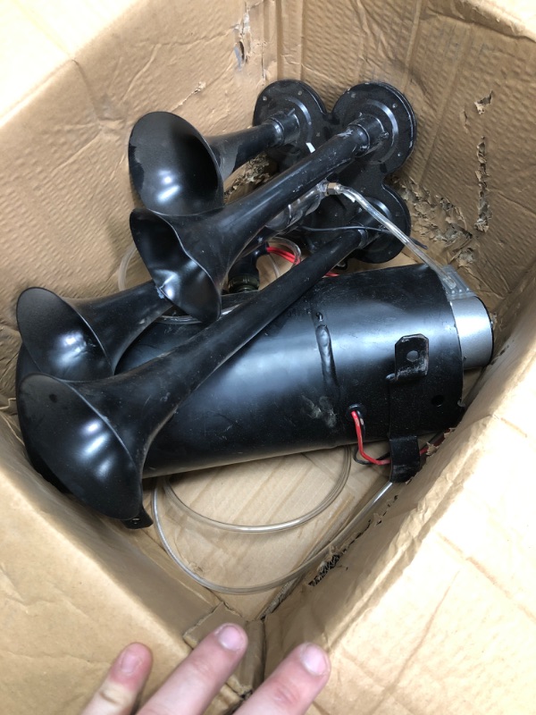 Photo 1 of VEVOR 150DB Train Horns Kit for Trucks Super Loud with 120 PSI 12V Air Compressor 4 Trumpet Air Horn Compressor Tank For Any Vehicle Trucks Car Jeep Or SUV (Black)