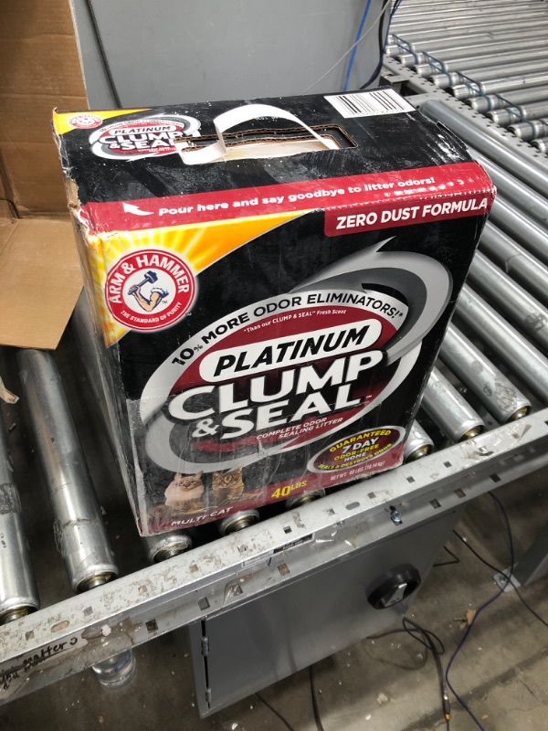 Photo 1 of ARM & HAMMER Clump & Seal Platinum Cat Litter 40 lb