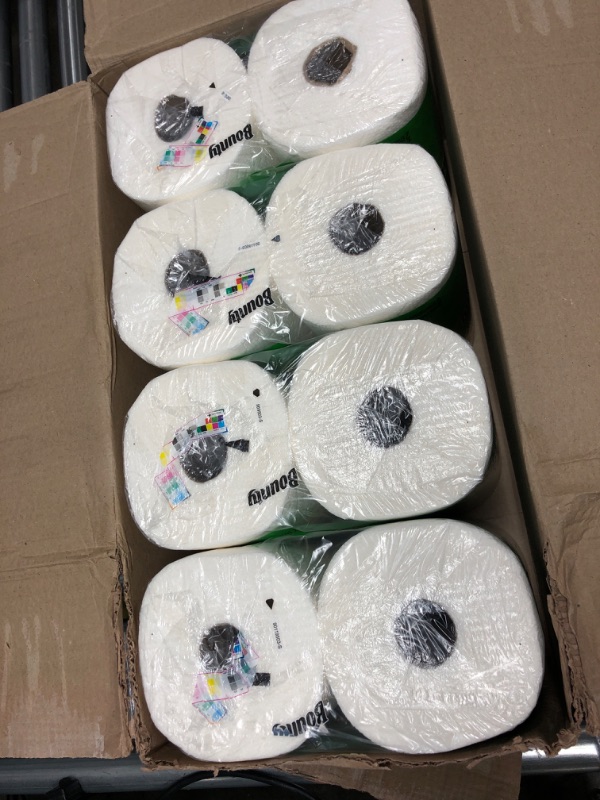 Photo 2 of Bounty Select-A-Size Paper Towels, White, 8 Double Plus Rolls = 20 Regular Rolls 8 Count (Pack of 1)