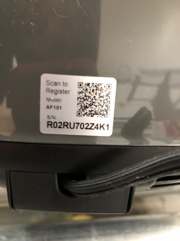 Photo 3 of *** USED *** **** TESTED POWERED ON ****
Ninja AF101 Air Fryer that Crisps, Roasts, Reheats, & Dehydrates, for Quick, Easy Meals, 4 Quart Capacity, & High Gloss Finish, Black/Grey 4 Quarts