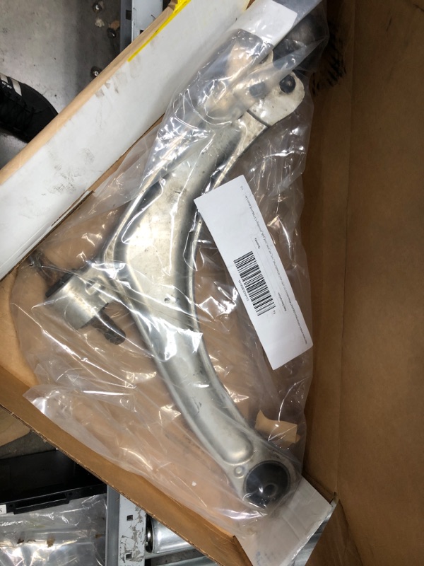 Photo 2 of MOOG RK620898 Control Arm and Ball Joint Assembly