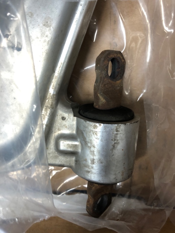 Photo 3 of MOOG RK620898 Control Arm and Ball Joint Assembly