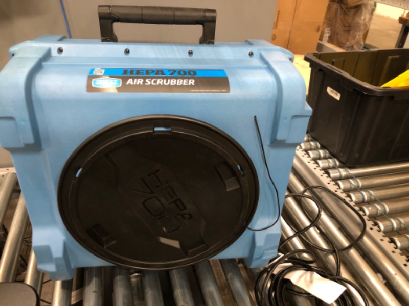 Photo 2 of *** NEW *** **** TESTED POWERED ON ****
Dri-Eaz HEPA 700 Air Scrubber, Industrial Air Filtration System, Optional Activated Carbon Filter, Up to 700 CFM new Air Scrubber