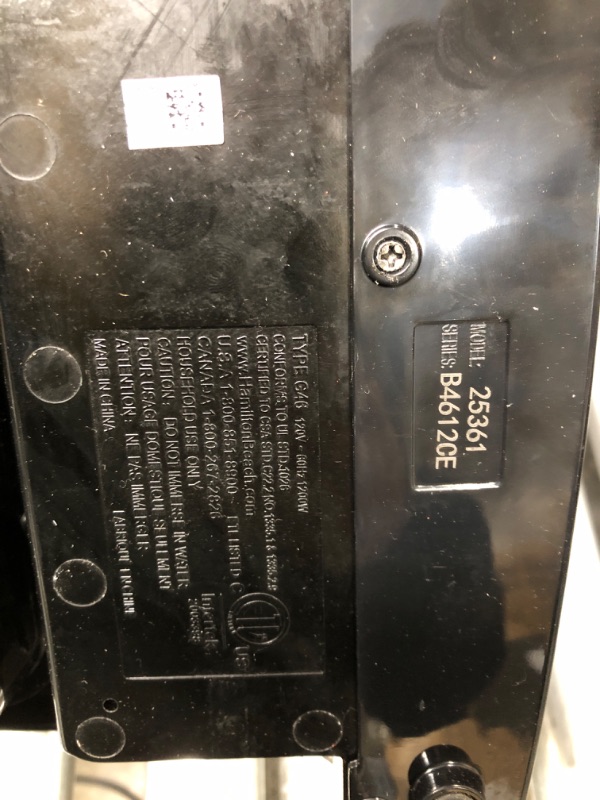 Photo 2 of *Powers on/Minor Damage-See Last Photo* Hamilton Beach Electric Indoor Searing Grill with Adjustable Temperature Control to 450F, 118 sq. in. Surface Serves 6, Removable Nonstick Grate, Viewing Window, Stainless Steel Searing Grill with Window