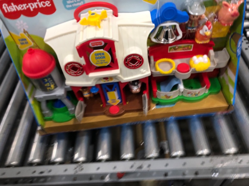 Photo 2 of *** NEW *** **** SHIPPING DAMAGE TO RED BUTTON ****
Fisher-Price Little People Farm Toy, Toddler Playset with Lights Sounds and Smart Stages Learning Content, Frustration-Free Packaging SIOC/FFP