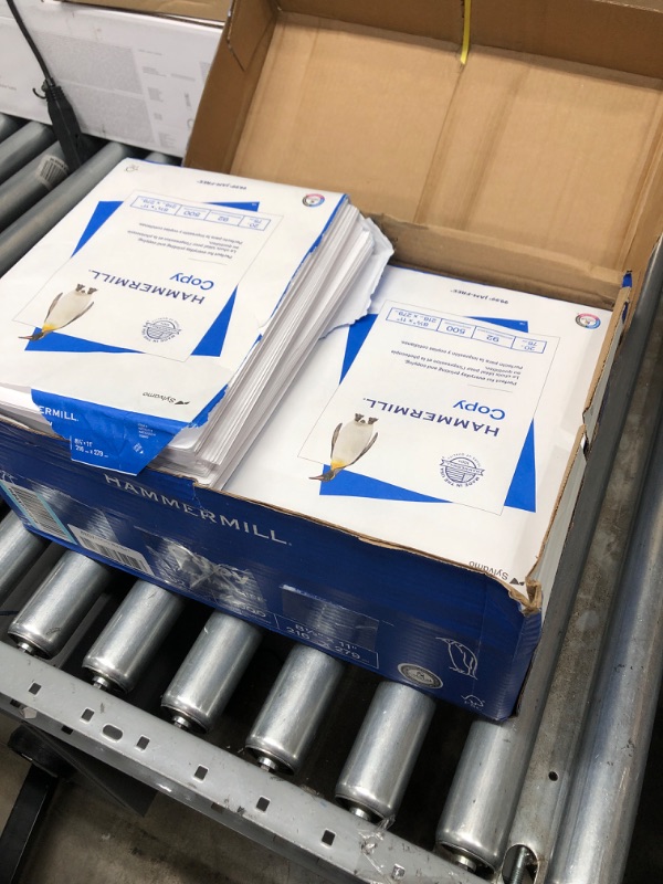 Photo 1 of Hammermill Printer Paper, 20 Lb Copy Paper, 8.5 x 11 - 8 Ream (4,000 Sheets) - 92 Bright, Made in the USA 8 Ream | 4000 Sheets Letter (8.5x11)