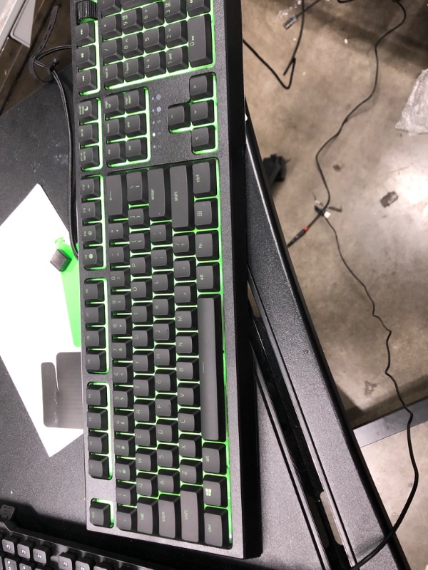 Photo 3 of ***TESTED WORKING*** Razer Rz03-03380200-r3u1 Razer Ornata V2 Keyboard - Windows 