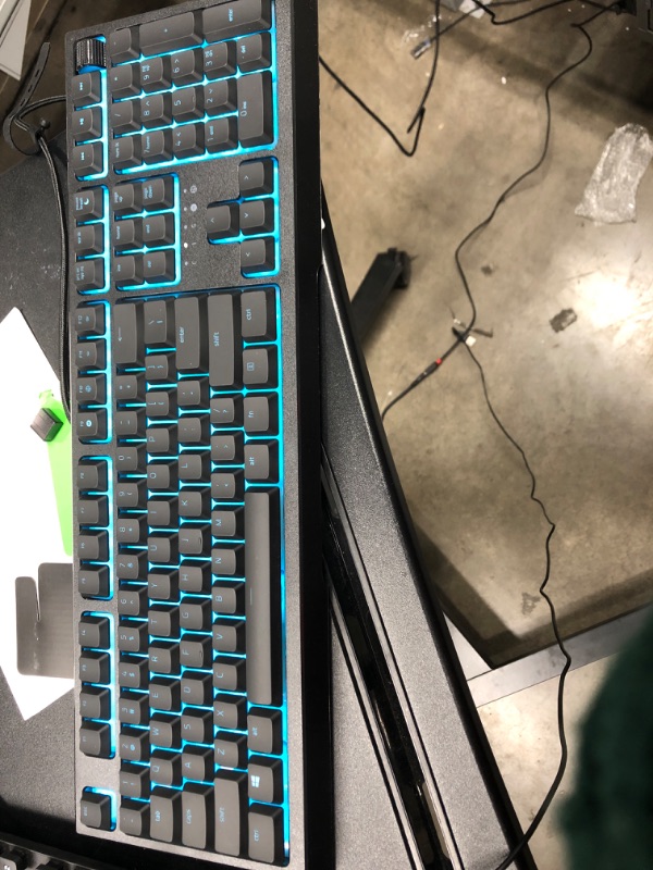 Photo 4 of ***TESTED WORKING*** Razer Rz03-03380200-r3u1 Razer Ornata V2 Keyboard - Windows 