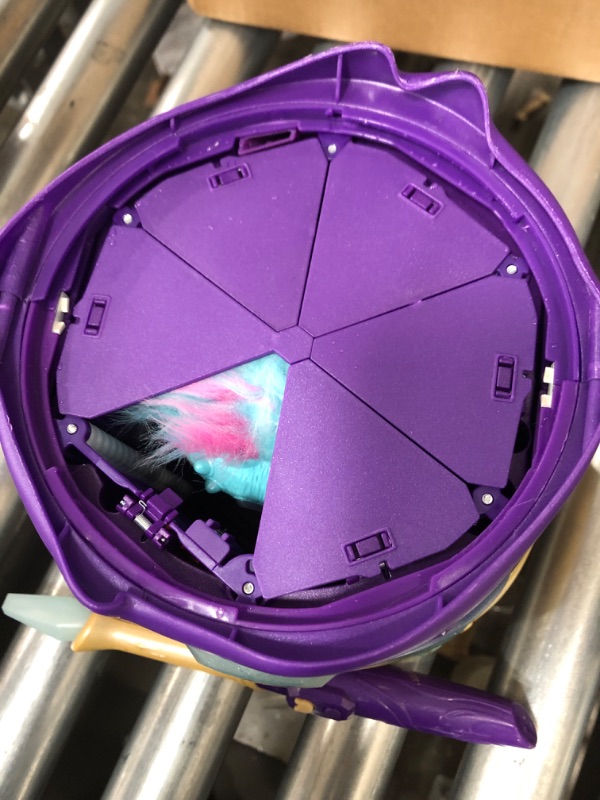 Photo 1 of **** NEW**** *** SHIPPING DAMAGE *** *** UNABLE TO TEST ***
Magic Mixies Magical Misting Crystal Ball with Interactive 8 inch Blue Plush Toy and 80+ Sounds and Reactions
