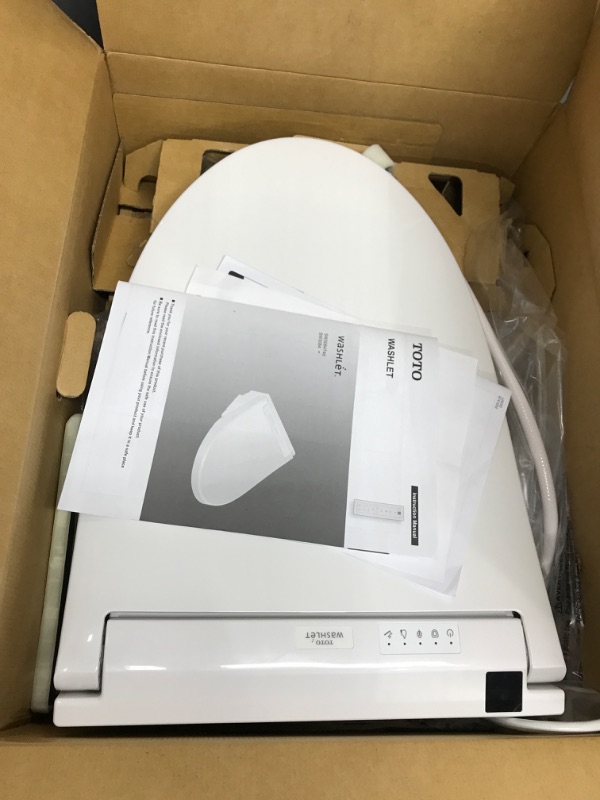 Photo 2 of *NONFUNCTIONAL* TOTO SW3084#01 WASHLET C5 Electronic Bidet Toilet Seat with PREMIST and EWATER+ Wand Cleaning, Elongated, Cotton White C5 Elongated Cotton White
