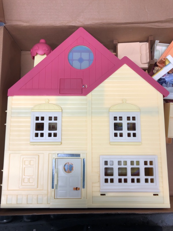 Photo 2 of Bluey Ultimate Lights & Sounds Playhouse & Toy Box, 2.5-3 inch Figures - Amazon Exclusive Amazon Exclusive - Bluey Ultimate Lights & Sounds Playhouse