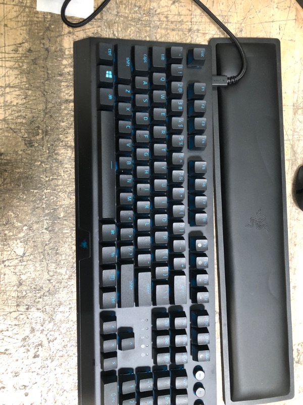 Photo 2 of Razer BlackWidow V3 Pro Mechanical Wireless Gaming Keyboard: Green Mechanical Switches - Tactile & Clicky - Chroma RGB Lighting - Doubleshot ABS Keycaps - Transparent Switch Housing - Bluetooth/2.4GHz BlackWidow V3 Pro Green Switches - Tactile & Clicky