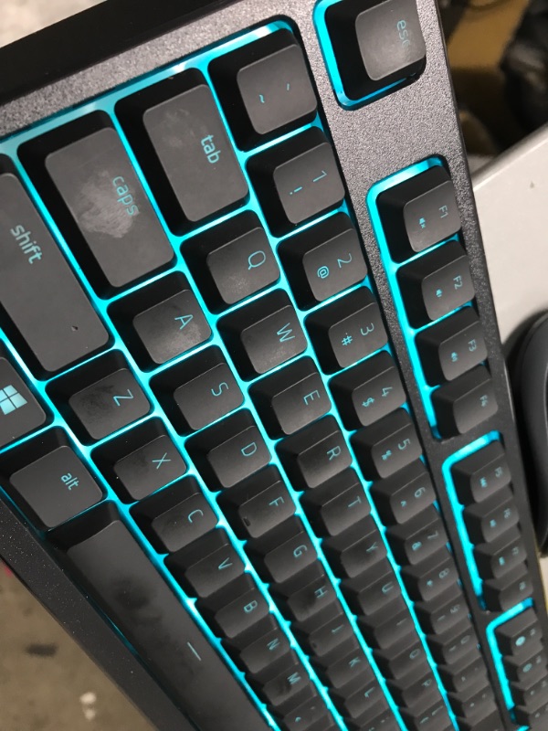 Photo 6 of *DEFFECTIVE* RAZER ORNATA Expert: Mecha-Membrane - Individually Backlit Mid-Height Keys - Leatherette Wrist Rest - Gaming Keyboard - Gaming Keyboard (RZ03-02041800-R3U1)