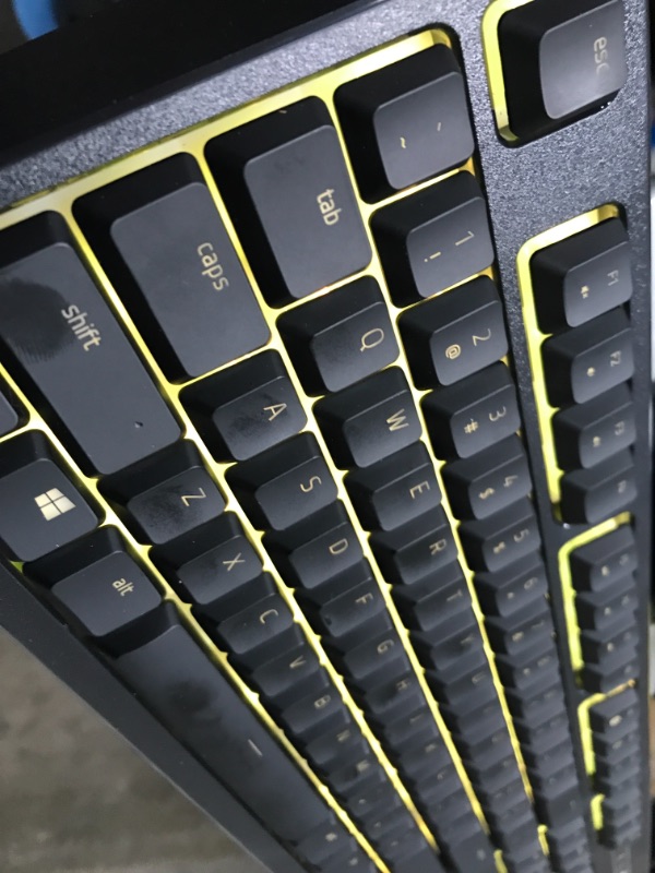Photo 1 of *DEFFECTIVE* RAZER ORNATA Expert: Mecha-Membrane - Individually Backlit Mid-Height Keys - Leatherette Wrist Rest - Gaming Keyboard - Gaming Keyboard (RZ03-02041800-R3U1)