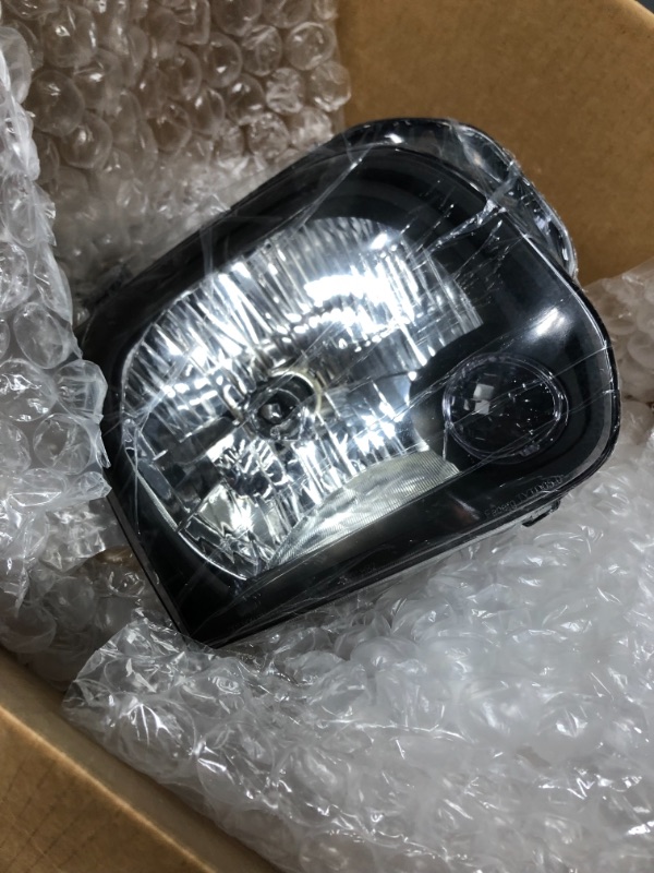 Photo 2 of DAMAGED ITEM
AUTOSAVER88 Headlight Assembly Compatible with 2005-2006 Tundra Double/Crew Cab 2005-2007 Sequoia Black Housing Clear Lens(Not suitable for Regular Cab and Assess Cab) Black Housing Amber Reflector