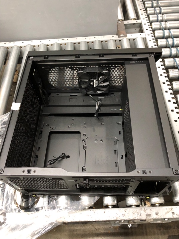 Photo 2 of CORSAIR 4000D AIRFLOW TMP GLSS 