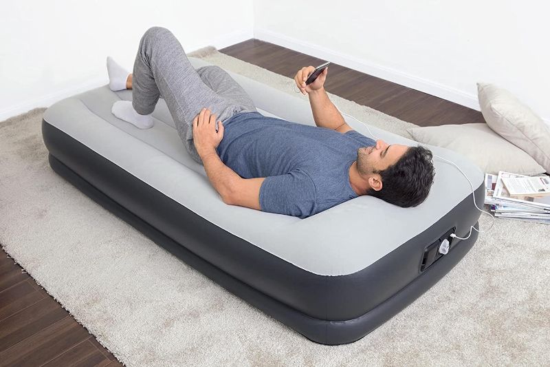 Photo 1 of 
Item works******SLEEPLUX Durable Inflatable Air Mattress with Built-in Pump, Pillow and USB Charger
Style:Twin 15"