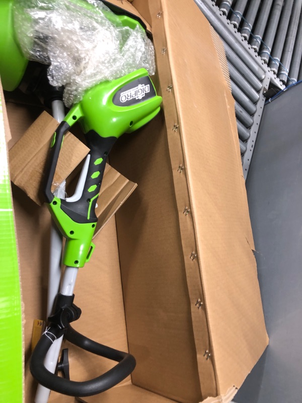 Photo 2 of *** USED*** UNABLE TO TEST** 
Greenworks 40V 12-Inch Cordless Snow Shovel, Battery Not Included 2601402 Tool Only Shovel