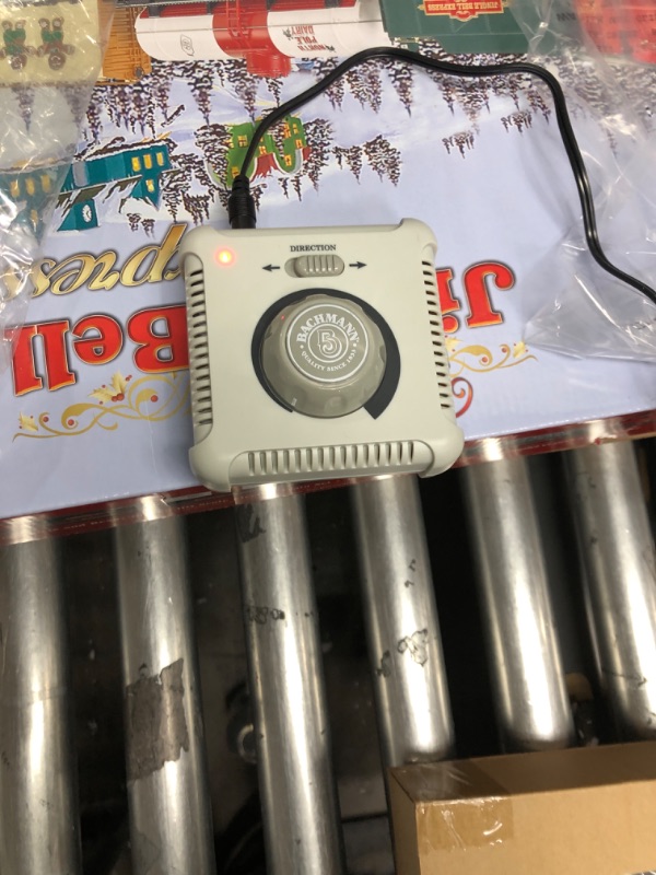 Photo 1 of Bachmann Trains - Jingle Bell Express Ready To Run Electric Train Set - HO Scale