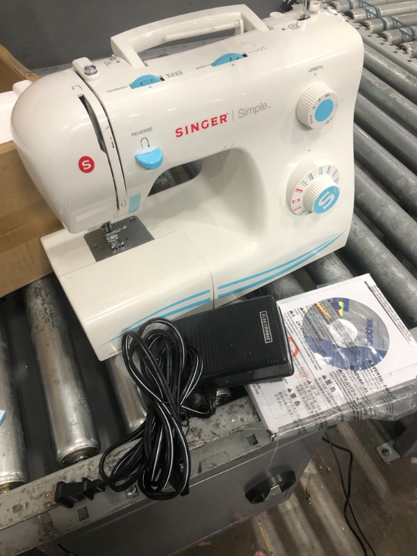 Photo 2 of *NONFUNCTIONAL* SINGER® Simple™ 2263 Sewing Machine with 97 Stitch Applications
