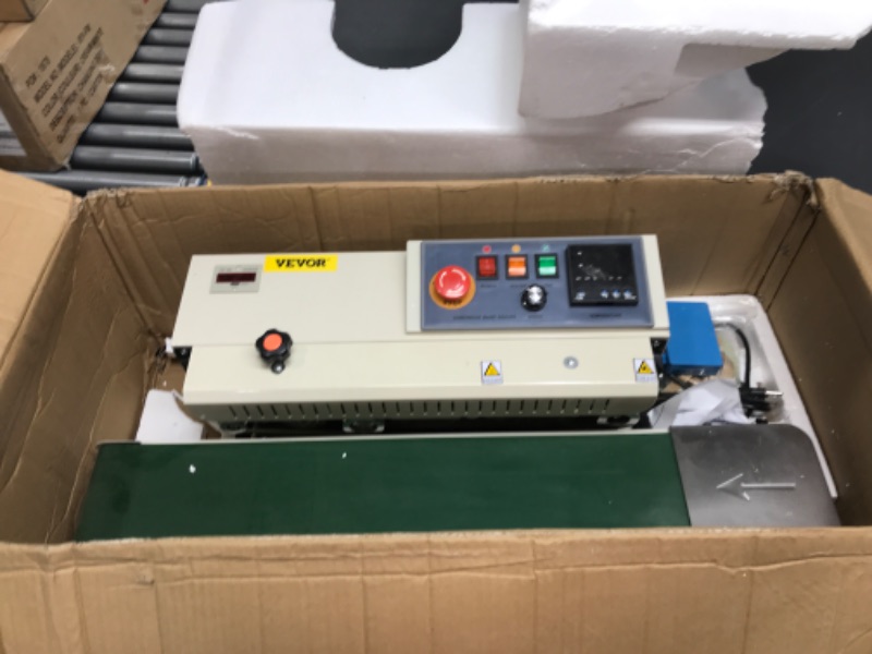 Photo 2 of ***PARTS ONLY*** VEVOR Continuous Bag Band Sealing Machine FR770A Horizontal Bag Sealer with Digital Temperature Control Band Sealer Machine for 0.02-0.08 mm Plastic Bags Continuous Band Sealer with Printing Function