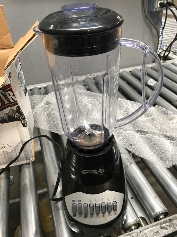 Photo 2 of BLACK+DECKER Crush Master 10-Speed Blender, Black, BL2010BP
