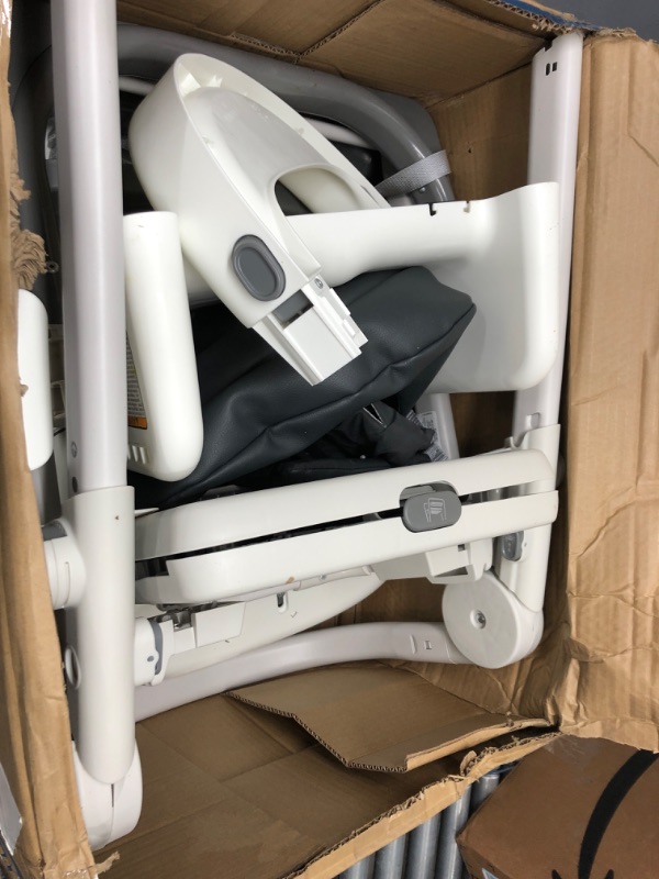 Photo 2 of Graco EveryStep 7 in 1 High Chair | Converts to Step Stool for Kids, Dining Booster Seat, and More, Alaska EveryStep 7 in 1 Alaska