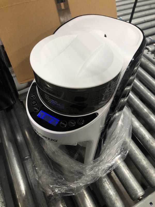 Photo 2 of New and Improved Baby Brezza Formula Pro Advanced Formula Dispenser Machine - Automatically Mix a Warm Formula Bottle Instantly - Easily Make Bottle with Automatic Powder Blending